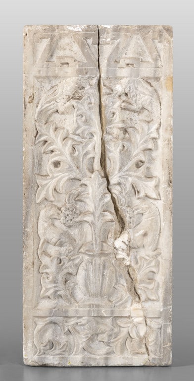 Antico plinto scolpito in marmo statuario cm. (1 of 4)