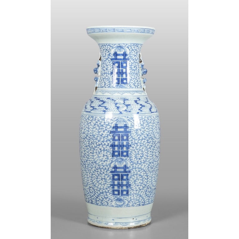 Vaso in porcellana bianco e blu con decoro a (1 of 2)