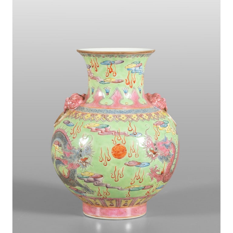 Vaso in porcellana verde e rosa a decoro di (1 of 4)