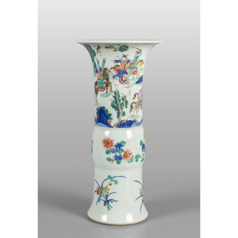 Vaso a tromba in porcellana, famiglia Verde, (1 of 2)