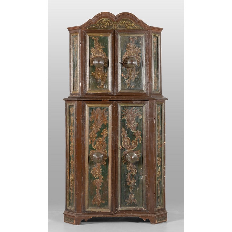 Credenza in stile antico decorata in policromia, (1 of 3)