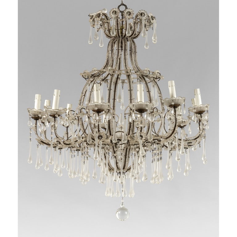 Lampadario in metallo a dodici luci con ricca (1 of 1)