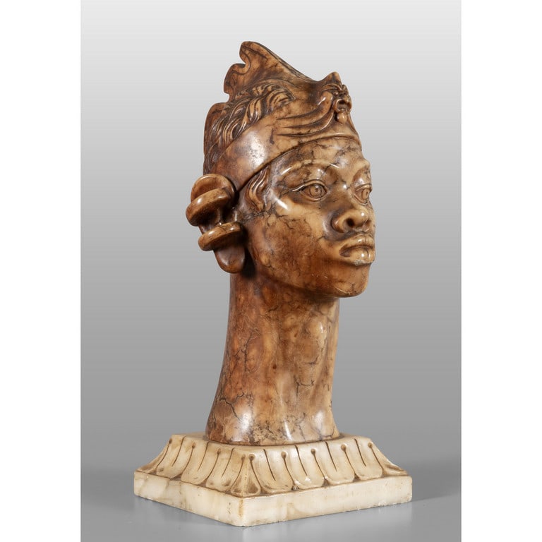Scultura in marmo raffigurante testa di africana (1 of 3)