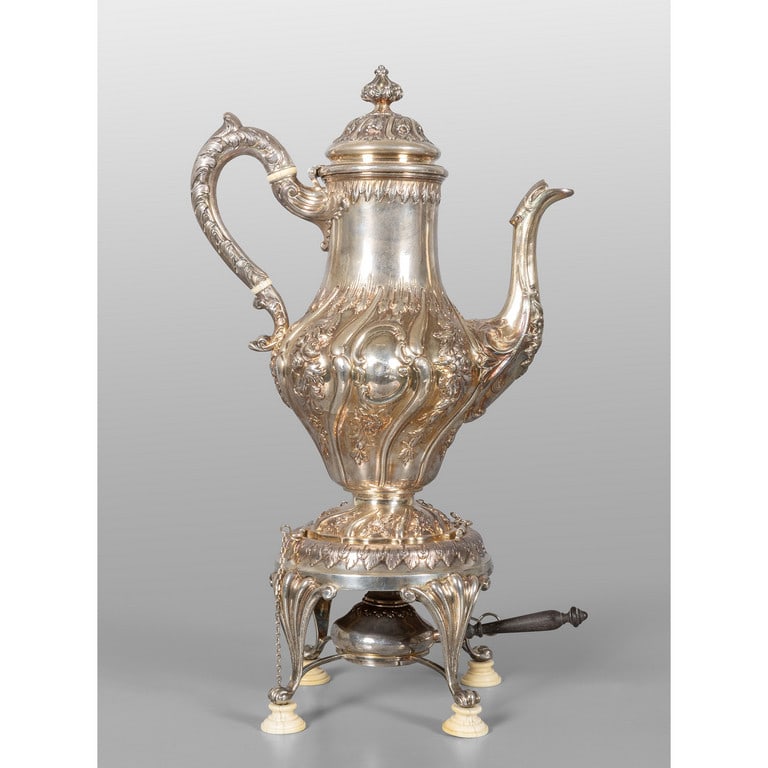 Samovar in argento in stile barocco, argentiere: Samovar in argento in stile barocco, argentiere Tornotti Torino, inizi sec.XX h.cm.44, gr.1500
