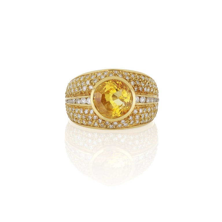 Anello in oro giallo a fascia, al centro un (1 of 1)