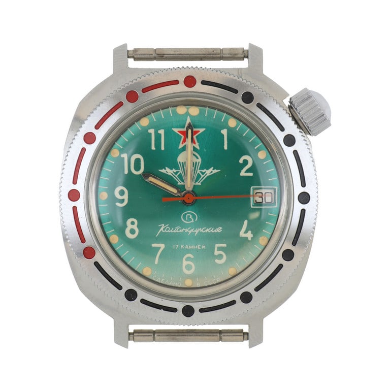 BOKTOK KOMANDIRSKIE CCCP Orologio da polso: BOKTOK KOMANDIRSKIE CCCP Orologio da polso movimento meccanico a carica manuale, cassa in acciaio, fondello a vite a 6 tacche, quadrante verde metallico delle forze armate sovietiche, indici arabi, ve