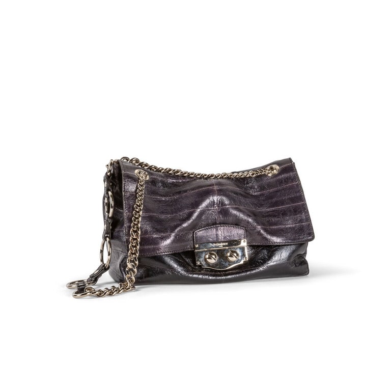 YVES SAINT LAURENT - Borsa a mano in pelle: YVES SAINT LAURENT - Borsa a mano in pelle scura. Elegante borsa a mano firmata Yves Saint Laurent, realizzata in pelle di colore grigio scuro con finiture essenziali e struttura compatta dal design