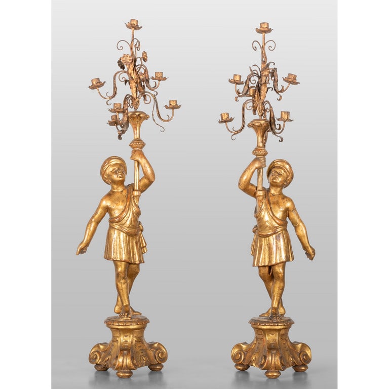 Coppia di candelieri in legno dorato raffiguranti (1 of 1)