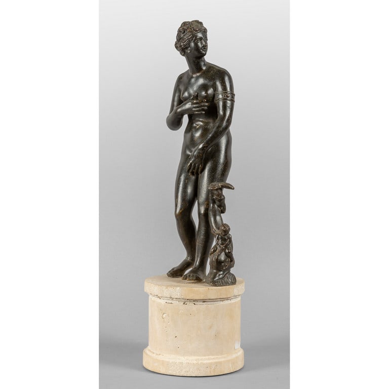 Venere con delfino, scultura in bronzo a patina: Venere con delfino, scultura in bronzo a patina scura, base in marmo bianco, sec.XVII scultura h.cm.32, h.tot.cm.44