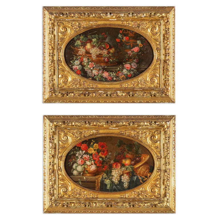Armadio Luigi XIV in noce con pannelli scolpiti, (1 of 4)