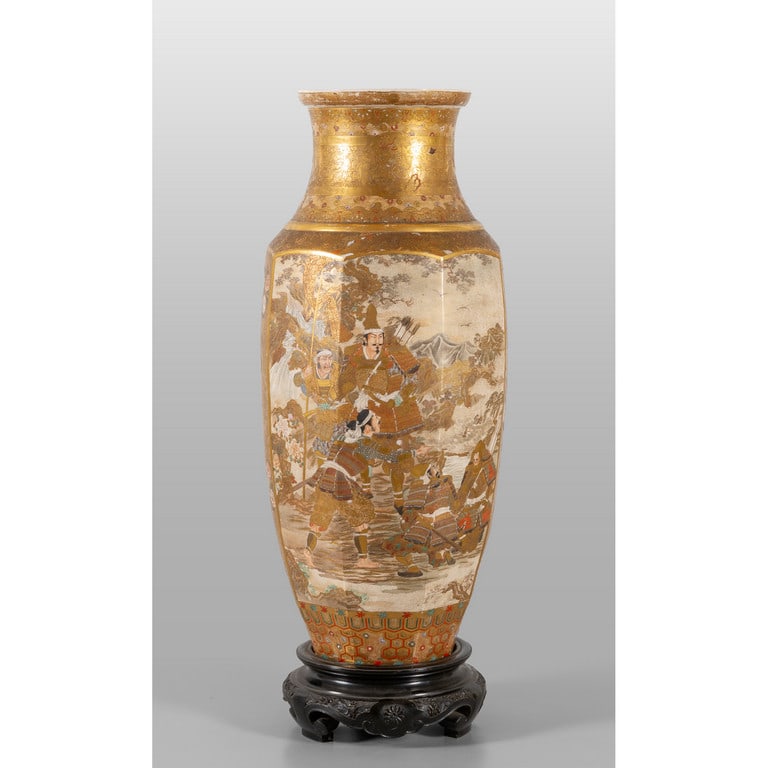 Grande vaso in terracotta Satsuma decorato in (1 of 2)