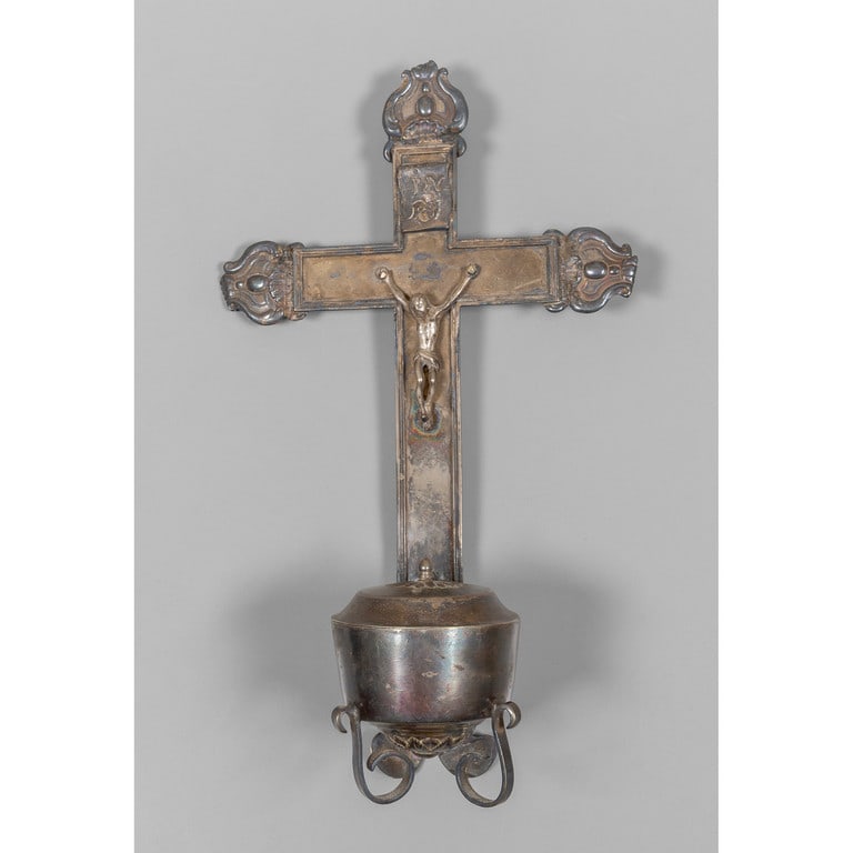 Cristo con acquasantiera in argento, (1 of 1)