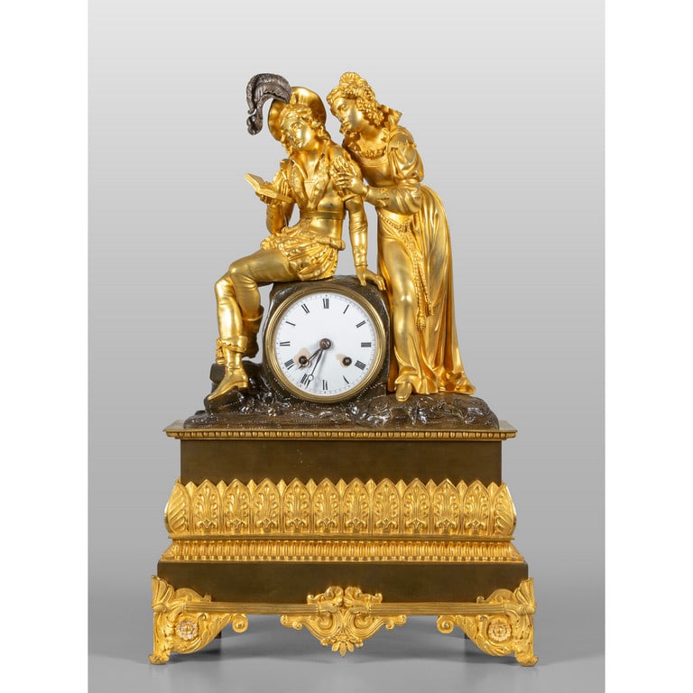 Pendola in bronzo dorato raffigurante scena: Pendola in bronzo dorato raffigurante scena galante, fine sec.XIX cm.32x14 h.51