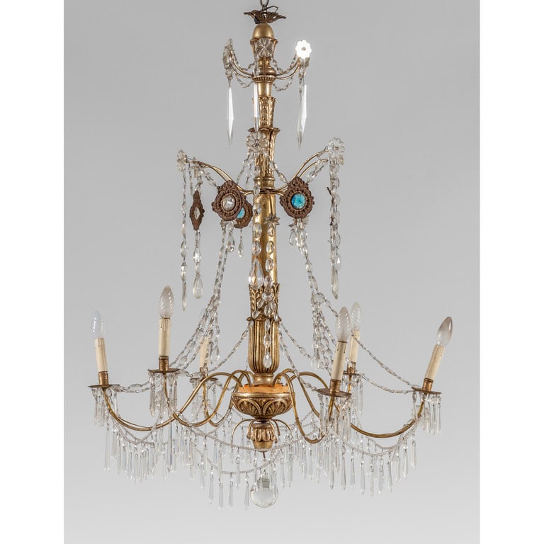 Lampadario in stile Luigi XVI a sei luci con: Lampadario in stile Luigi XVI a sei luci con fusto in legno e ricca decorazione in vetro, Genova sec.XIX diam.cm.90xh.110