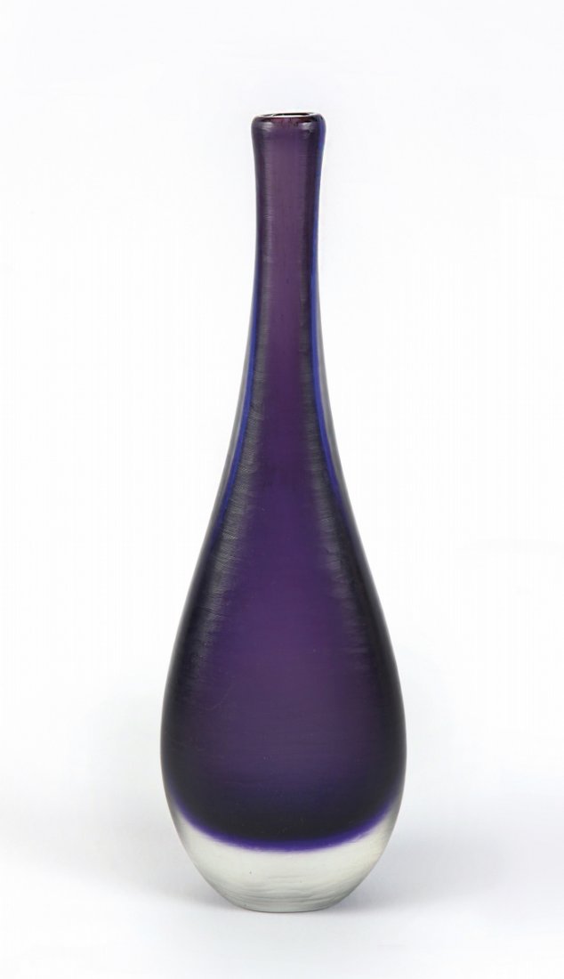 PAOLO VENINI Un vaso in vetro ¿inciso¿, anni : PAOLO VENINI Un vaso in vetro ¿inciso¿, anni ¿50. Marca all¿acido non leggibile. Altezza cm 36. An ¿Inciso¿ glass vase, 1950¿s. Acid stamp not readable. 14.2in. high.