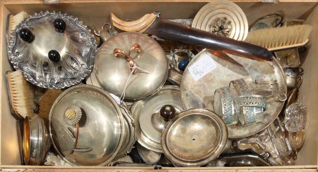 Scatola magica di oggetti vari in metallo e: Scatola magica di oggetti vari in metallo e argento