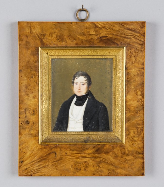 "Conte de Beetoz" miniatura su avorio con cornice: "Conte de Beetoz" miniatura su avorio con cornice in radica, bronzo dorato e cesellato sec.XIX cm. 18x22