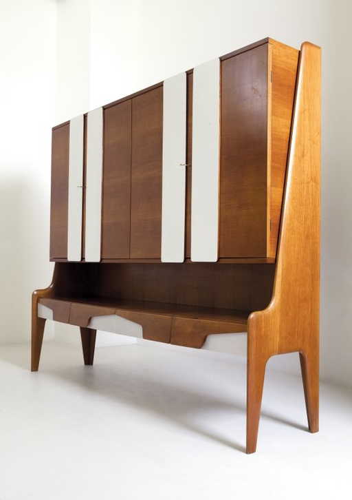 GIO PONTI Una credenza, anni \'60. GIO PONTI Una credenza, anni \'60.