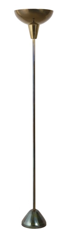 LUIGI CACCIA DOMINIONI Una lampada da terra: LUIGI CACCIA DOMINIONI Una lampada da terra "Lte1" per AZUCENA, 1948. Ottone brunito. Altezza cm 168. Letteratura: Domus 316 (marzo 1956), p. 27) Domus 321 (agosto 1956), p. 56 Giuliana Gramigna, Repe