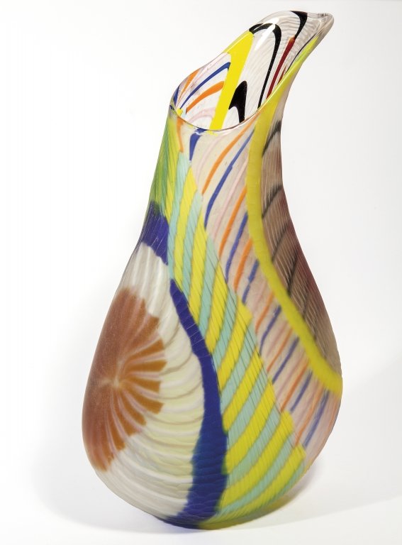LINO TAGLIAPIETRA Un vaso anni '70 Vetro: LINO TAGLIAPIETRA Un vaso anni '70 Vetro soffiato e inciso. Marca incisa "Tagliapietra Murano". Altezza cm 46,5.