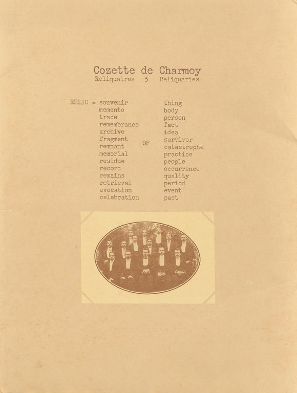 DE CHARMOY COZETTE (1939-) Reliquaires 5: DE CHARMOY COZETTE (1939-) Reliquaires 5 1976 cartella firmata, datata e dedicata a Gianni Bertini Reliquaires 5 1976 portfolio signed, dated and dedicated to Gianni Bertini
