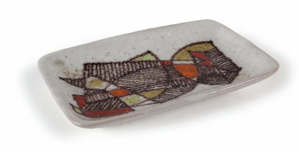 GUIDO GAMBONE Un piattino in ceramica, anni: GUIDO GAMBONE Un piattino in ceramica, anni Â’50. Marcato Â“gambone ItalyÂ” e con il simbolo dellÂ’asinello. Cm 20 x 13