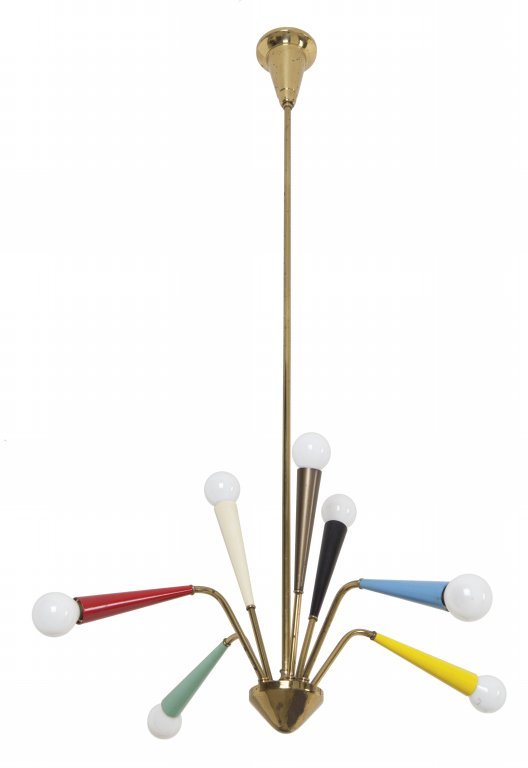 UN LAMPADARIO, anni Â’50. Ottone, alluminio: UN LAMPADARIO, anni Â’50. Ottone, alluminio laccato. Altezza cm 108, diametro cm 54.