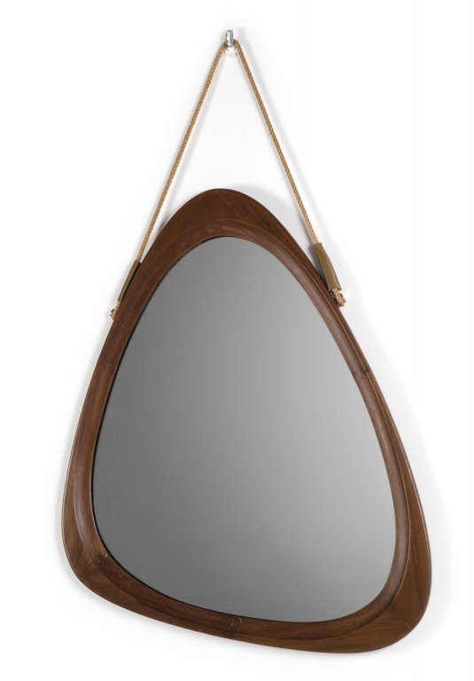 UNO SPECCHIO DA PARETE, 1960. Legno di teak,: UNO SPECCHIO DA PARETE, 1960. Legno di teak, cristallo argentato. Etichetta Â“Galvovis VismaraÂ”, datata 3 settembre 1960. Cm 65 x 56