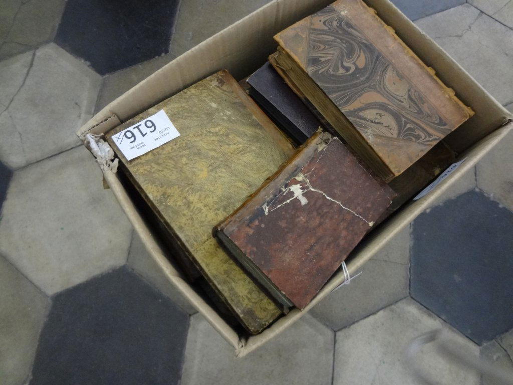 Scatola magica di libri antichi (1 of 1)