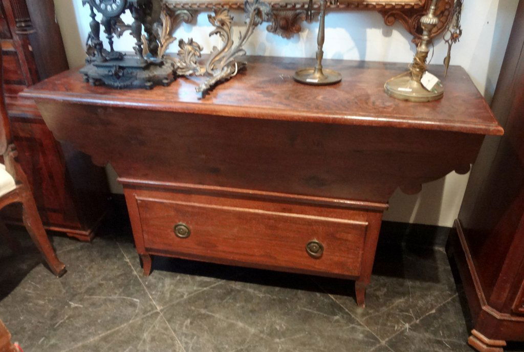 Madia in legno con cassetto nella fascia (1 of 1)