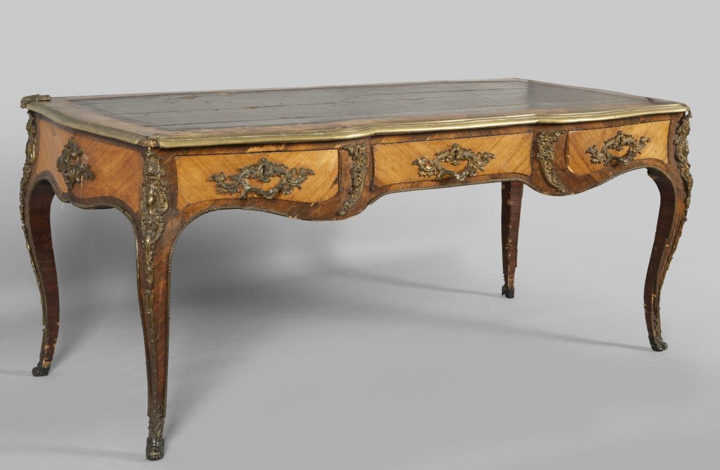 Diplomatica a tre cassetti lastronata in legni (1 of 2)