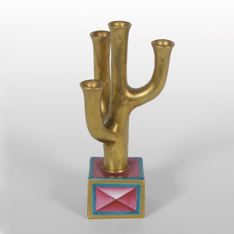 GIO PONTI  Un vasetto fitomorfo in porcellana (1 of 1)