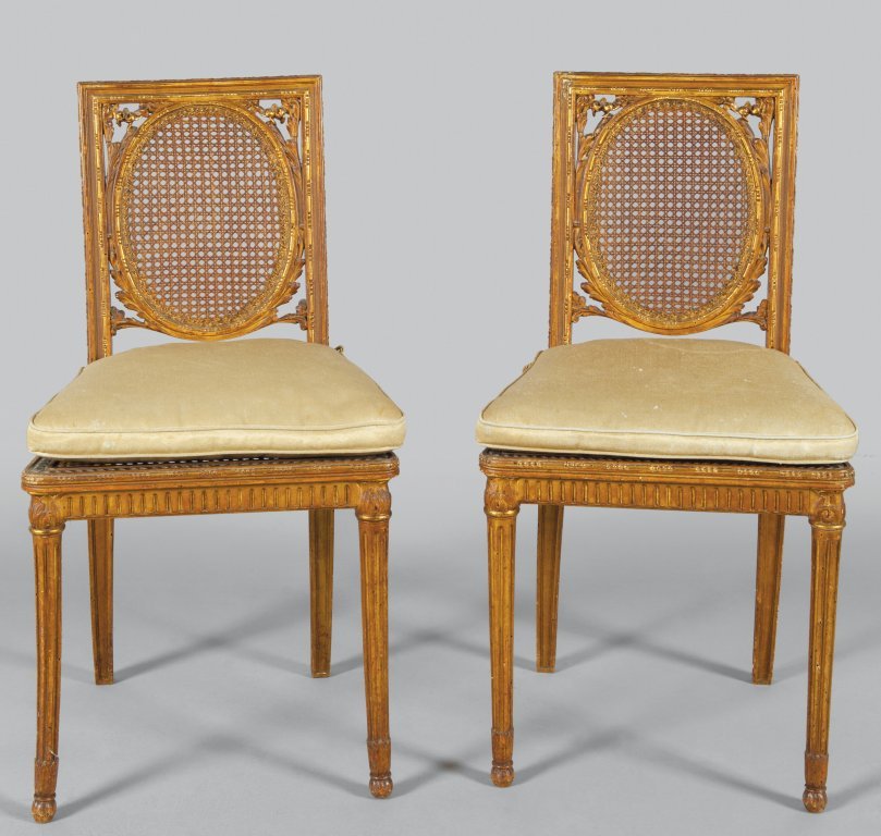 Coppia di sedie in legno intagliato e dorato, (1 of 1)