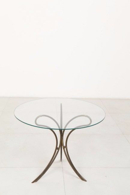 UN TAVOLINO, anni "50 Ottone, cristallo. (1 of 1)