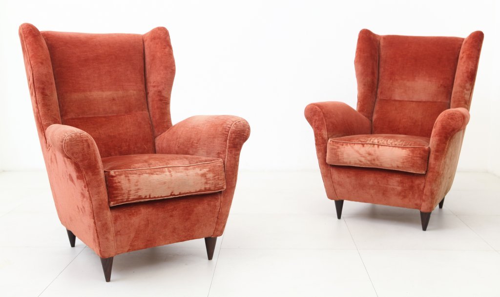 DUE POLTRONE, anni "50.  Gambe e struttura in (1 of 1)