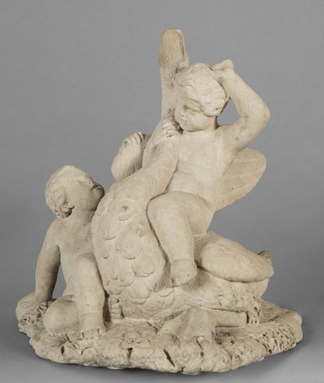 Putti con cigno, gruppo in pietra (terminale di: Putti con cigno, gruppo in pietra (terminale di fontana) cm. 60x70 h. 68