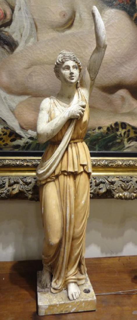 Vestale in legno policromo h.cm.88, difetti: Vestale in legno policromo h.cm.88, difetti