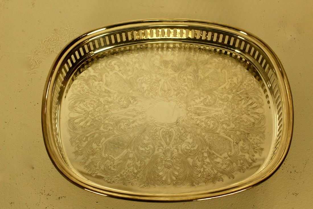 WA Rogers Small Silver Plate Tray (1 of 2)