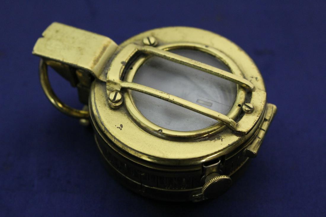 Antique Brass Compass: Antique Brass Compass, 3.25"L x 2.5"W x 1"H, 0.5 lb.