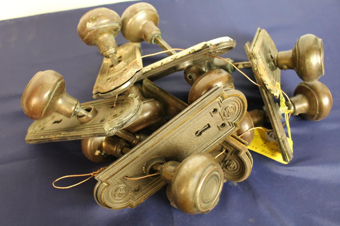 Complete House Set of 7 as Found (1 of 3)