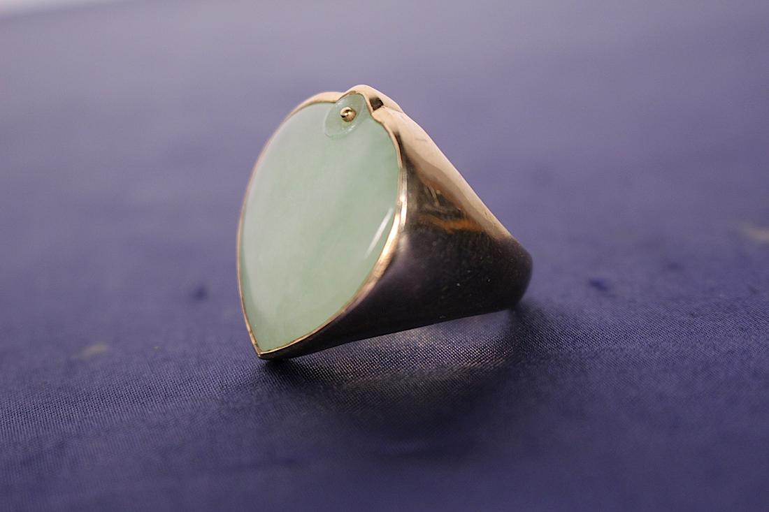 10 k Large Gentleman Gold Ring with Jade Gemstone (1 of 3)