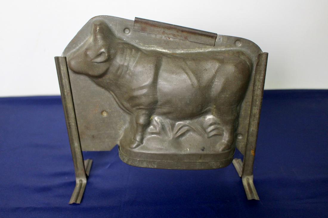Antique Cow Maple Syrup or Chocolate Casting Mold (1 of 11)