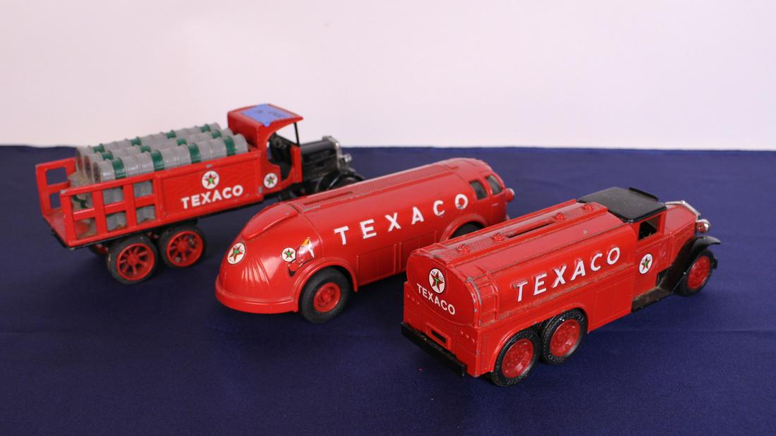 3 Texaco Toy Trucks (1 of 7)