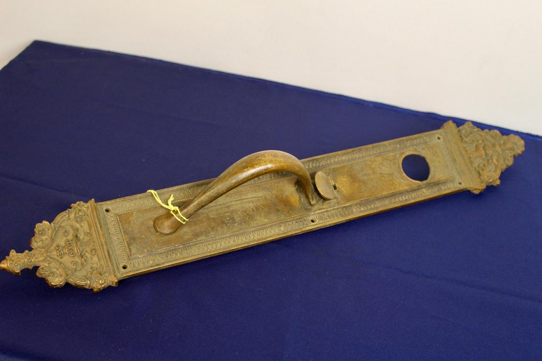 Single Commercial Bronze Door Grip / Pull (1 of 5)