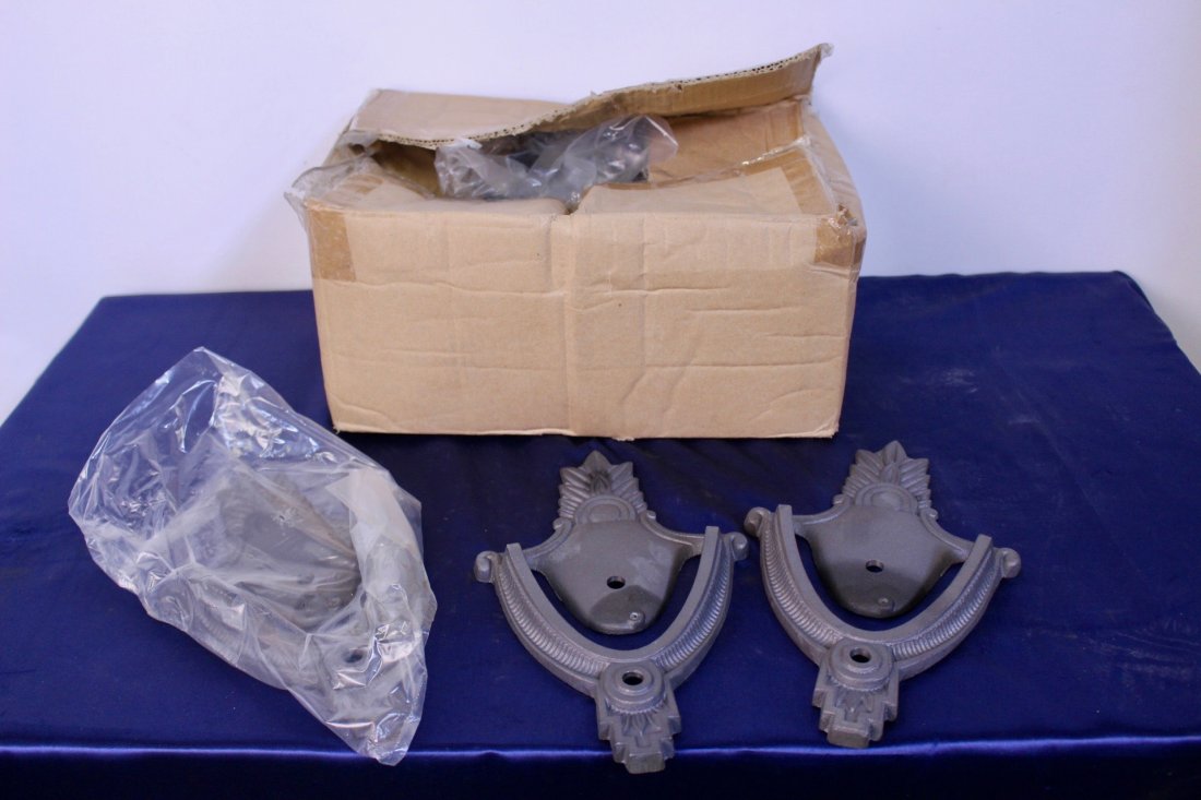Box of 20 Art Deco Cast Iron Wall Sconces (1 of 5)