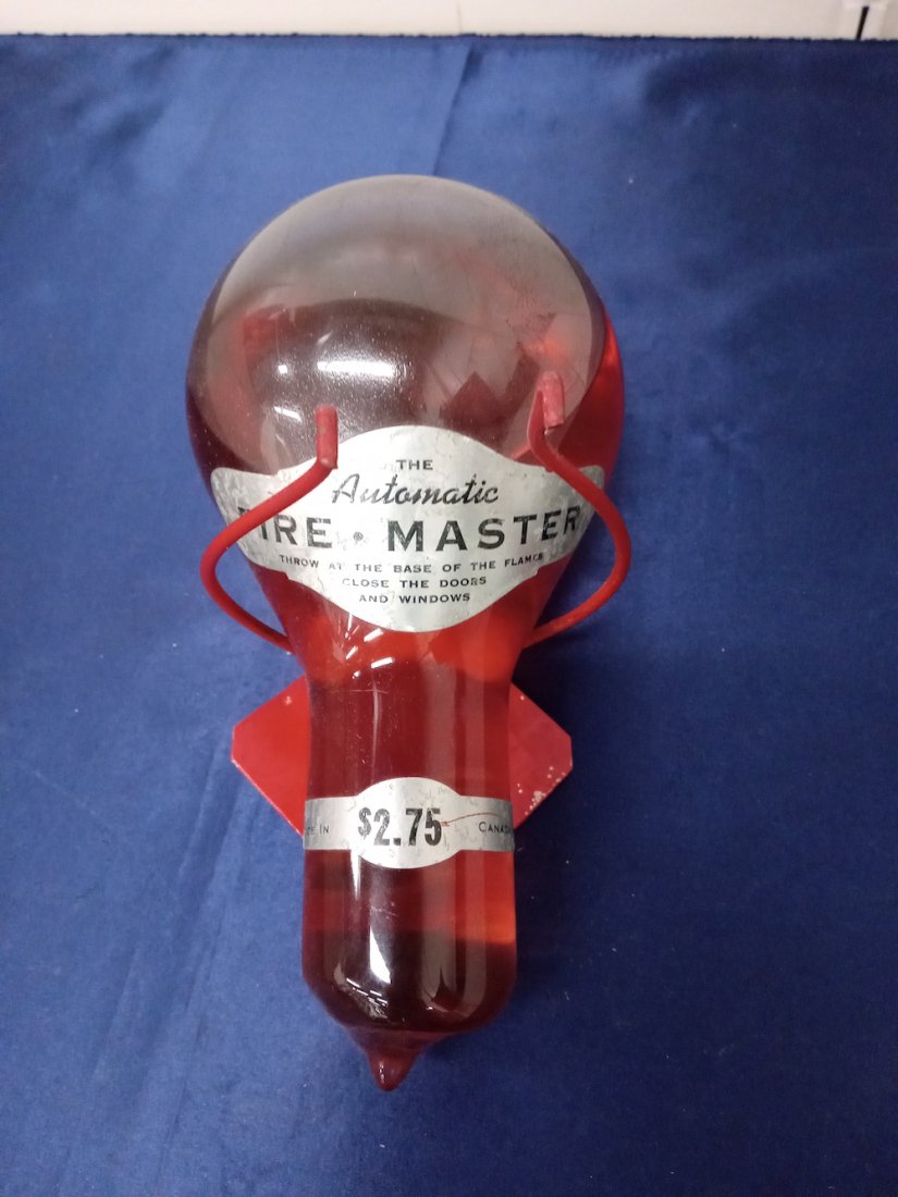 Vintage Automatic Glass Fire Extinguisher (1 of 5)