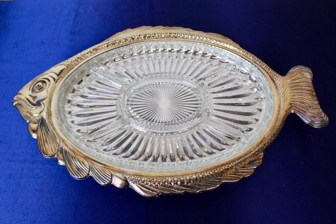 Silver Plate S.P. Brass Fish Plate with Crystal Liner (1 of 6)