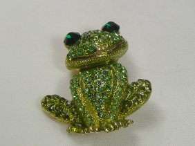 Ann Primrose Crystalleria Designer Pin/Brooch: From the Ann Primrose Collection comes this opportunity to own a masterpiece! Chunky, Attention grabbing, and sleek, this pin will be the talk of any gathering! The angular crystals glare as light hit