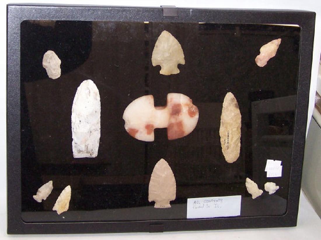 *GROUP OF STONE ARTIFACTS: Arrowheads, spear heads, etc., approximate length of longest 4 1/4", enclosed in leatherette display case.