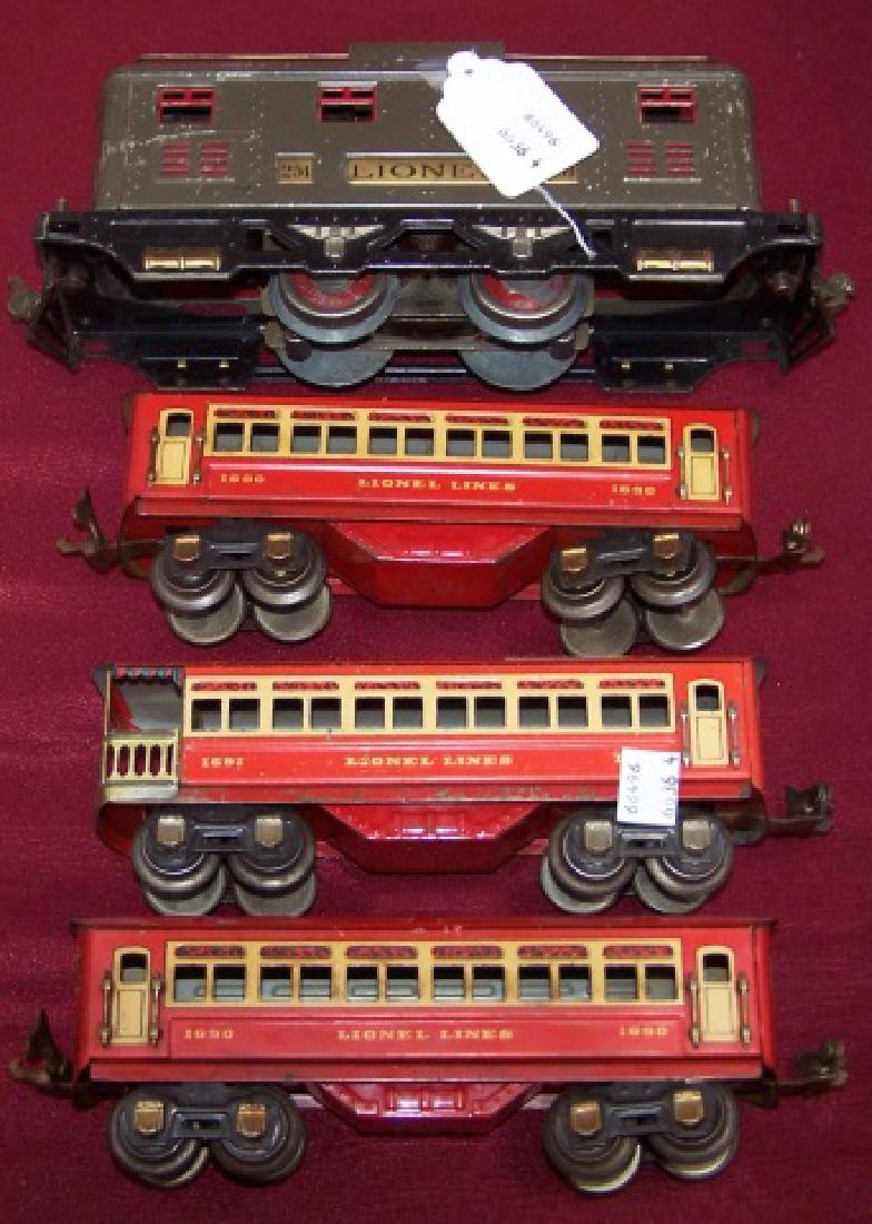 *LIONEL PRE-WAR SET (1 of 2)